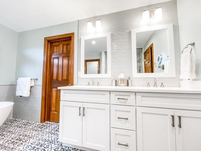 Double vanity