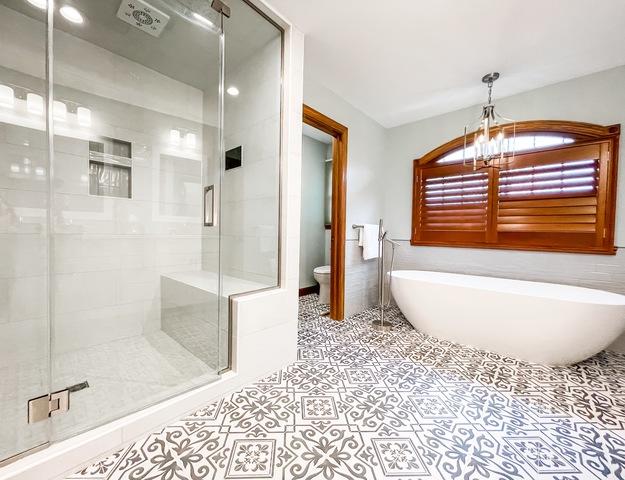 Steam Shower and Free Standing Tub