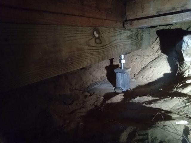 Crawl Space Support Jacks