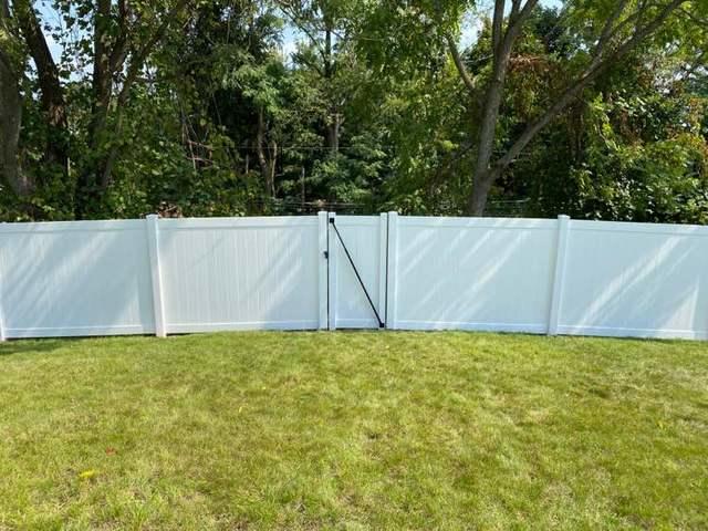 6' Acadia Privacy White Vinyl Fence / (1) 3' gate