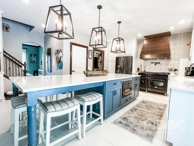 Seating Area at the Kitchen Island