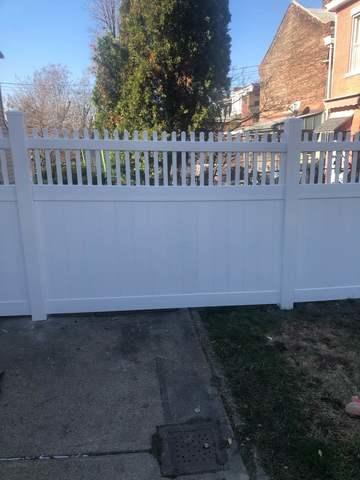 White / Galvanized 6' Acadia Picket Top / 4' high chain link Fence / (1) 3' gate