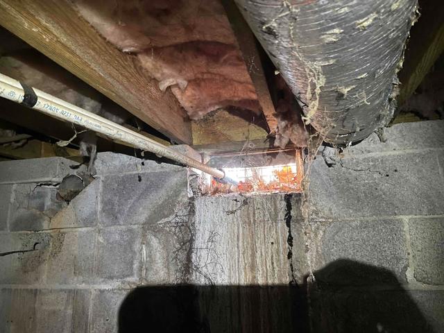 Water Entering Through the Crawl Space Vent