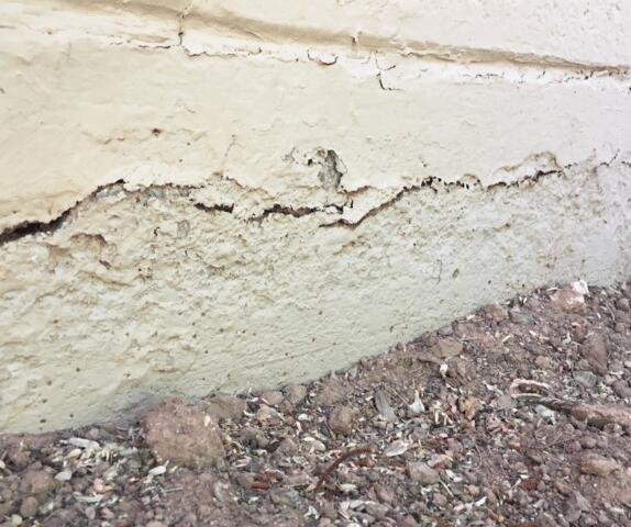 Symptoms When the Stem Wall is Failing: Flaking Paint