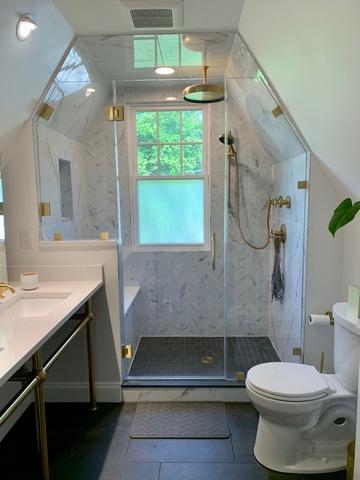 Black & White Tile Bathroom