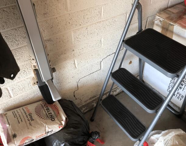 Symptoms of Foundation Issues: Wall Cracks