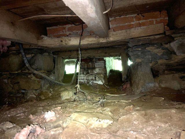 Crawl Space Before