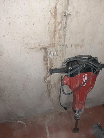 Exposing the footing