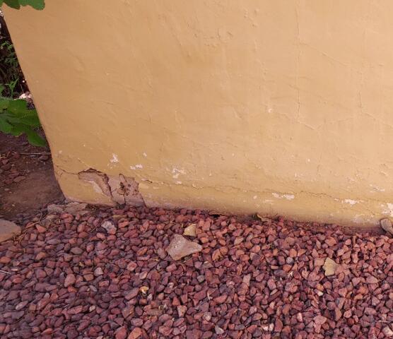 Signs of Stem Wall Failure: Spalling Concrete