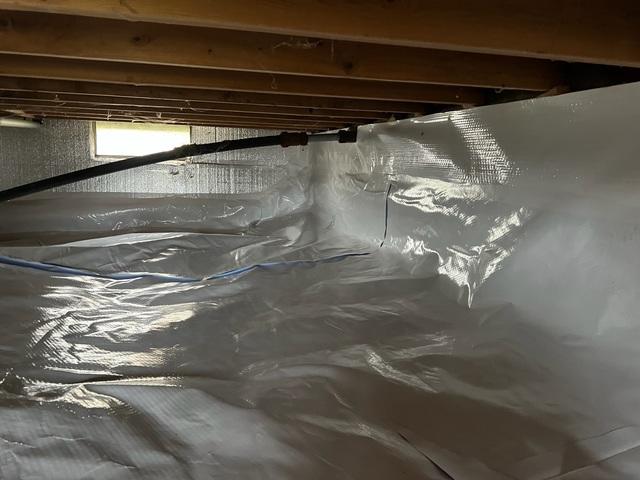 Another view of the crawl space