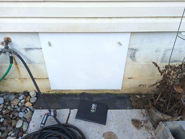 Air Tight Crawl Space Door