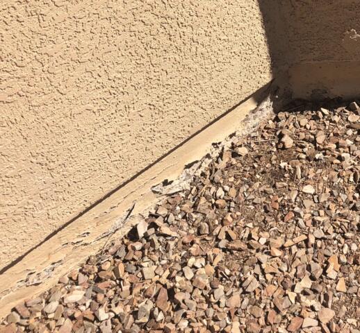 Symptoms of Oxidation Problems in a Stem Wall: Flaking Paint