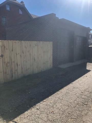 6' Privacy Natural Wood Fene /  (2) 4' gates