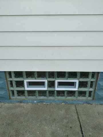 (4) Glass Block Windows WITH AIR VENTS / (1) Glass Block Window with 2 Air Vents / Wave Pattern