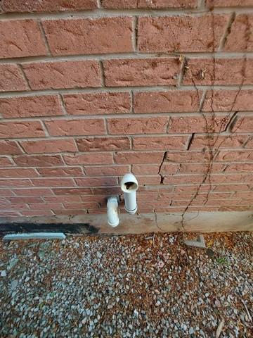 corresponding crack