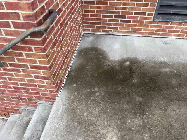 Cracked Sealant