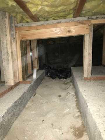 crawlspace