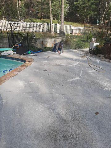 Cracked concrete around pool