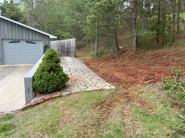 Sideview of a wall after we installed an anchor wall systems.