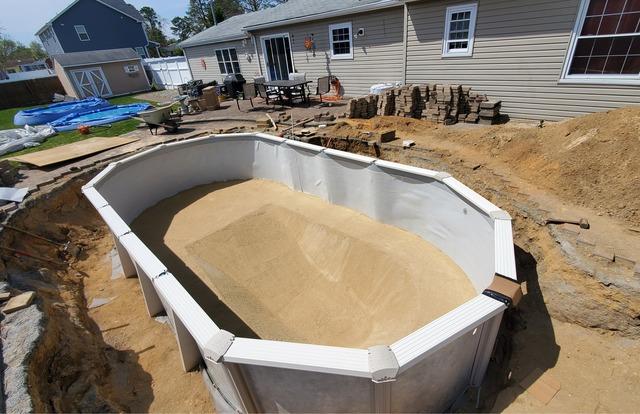 Installing the Pool Wall