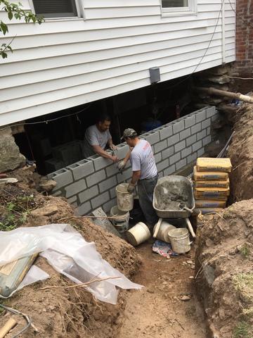 Here comes the wall!