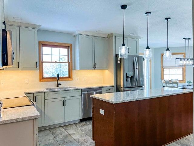 Island with Light fixtures