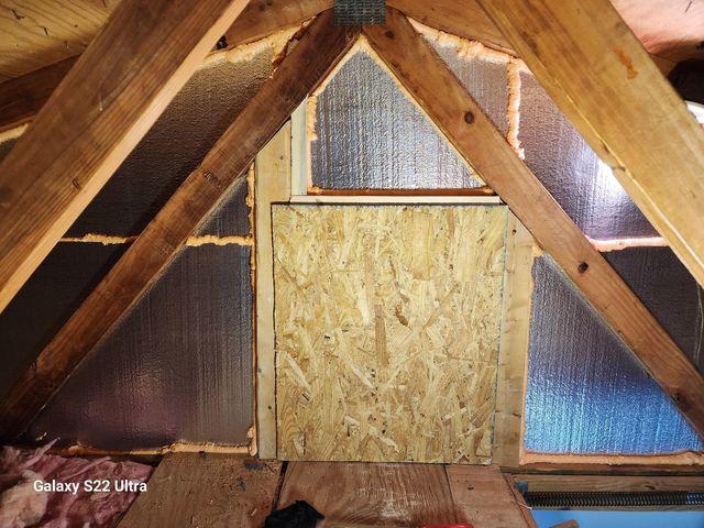 Attic Insulation Wall