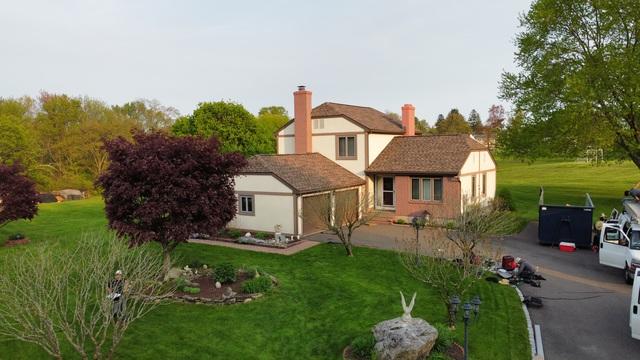 A stunning home and a stunning roof