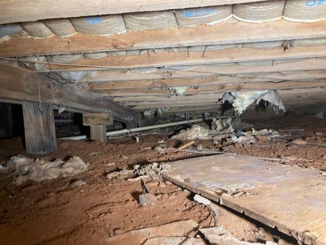 Crawl Space before Installation