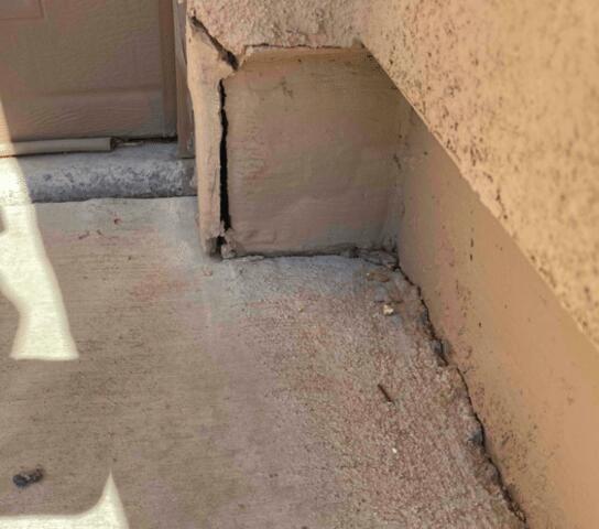 Symptoms of Corrosion in a Stem Wall: Vertical Cracks