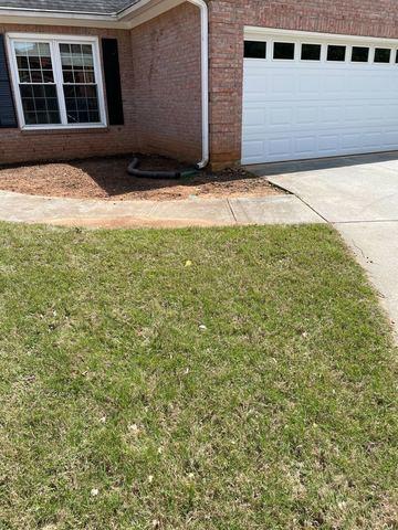 Old Downspout on an Alpharetta Home