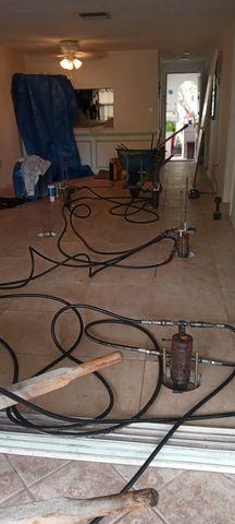 Pier System Hydraulically Lifted