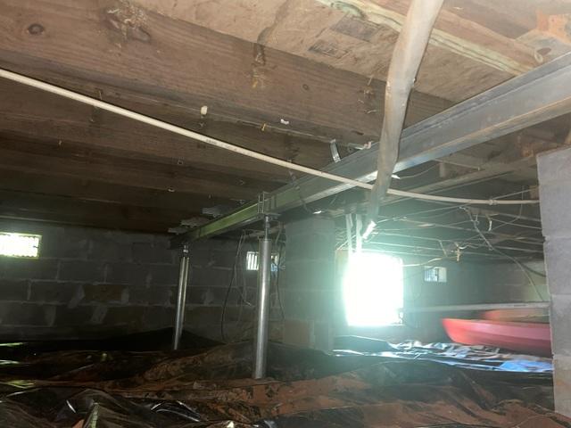 SmartJack Support near Crawl Space Entrance