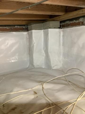 Encapsulated Crawl Space: Moisture Protection in Place