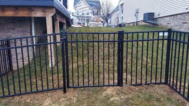 4' Classic, Commercial Grade, 3 Rail, Flush Bottom Black Aluminum Fence