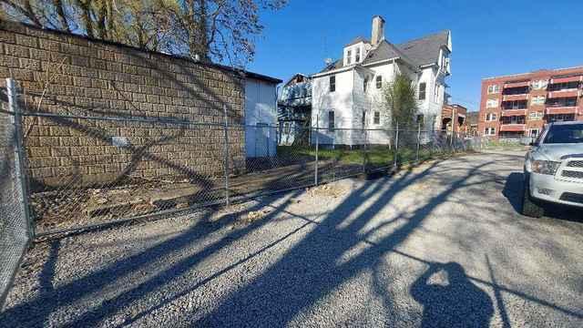 6' High with Barb Wire attached to top Galvanized Chain Link Fence/ (1) 14' cantilever gate