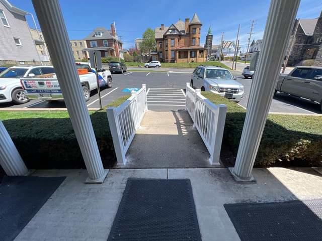 White 36" Superior T Vinyl Railing /Square Balusters