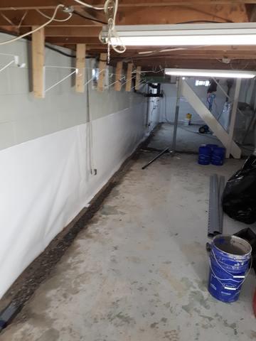Wall membrane attached