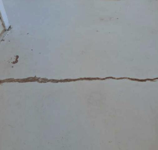 Signs of Foundation Problems: Floor Cracks