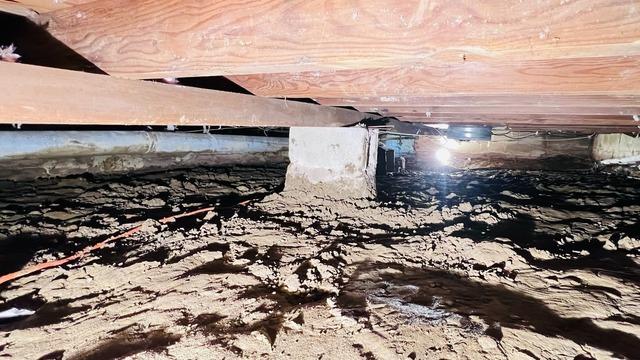 Crawl Space Before Installation