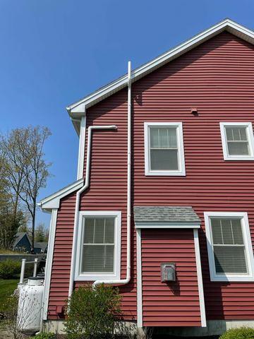 Maine Radon & Environmental received a call from a Scarborough, Maine household that wanted to check their indoor air quality for radon. Upon discovering elevated levels, they contacted us for help. Our skilled team promptly installed a cutting-edge radon mitigation system that effectively brought their radon levels down to a safe range. We're delighted to have another happy customer!