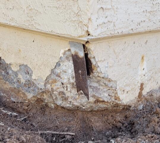 Symptoms of Corrosion Problems: Tie-down Straps