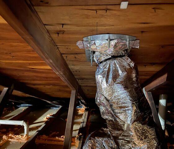 Bathroom exhaust vent extension