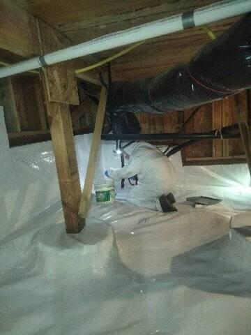 Finishing Touches on CleanSpace Vapor Barrier