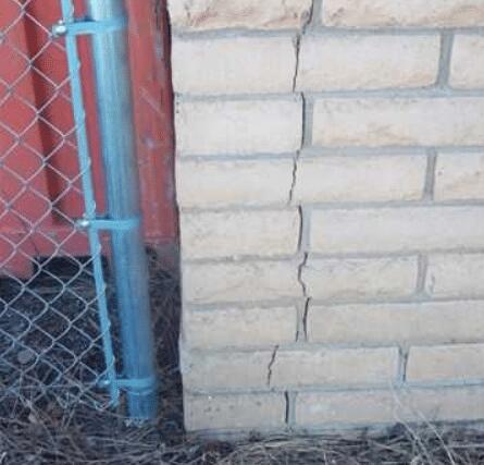 Signs of Foundation Problems: Exterior Wall Cracks