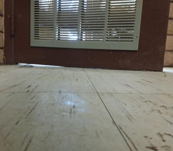 Signs of Foundation Problems: Is your Door Not Closing?
