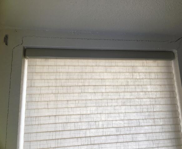 Symptoms of Foundation Problems in a House: Interior Wall Cracks