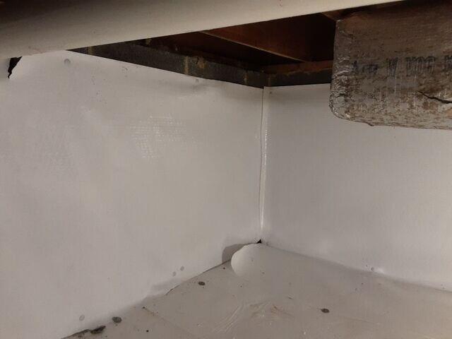 Crawl Space Wall Covering