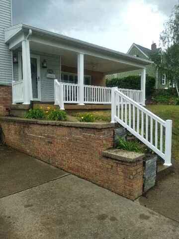 White 36" Superior T Vinyl Railing / Square Balusters