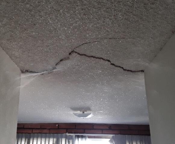 Signs of Foundation Problems: Ceiling Cracks Down in Duncan, AZ